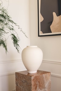 Vases & Decor